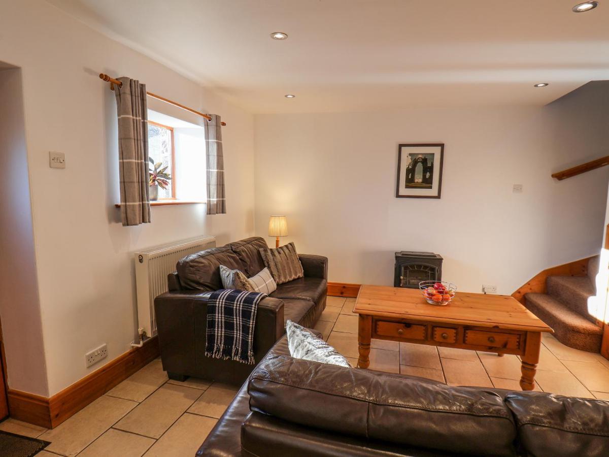 Hayloft Cottage Staintondale 外观 照片