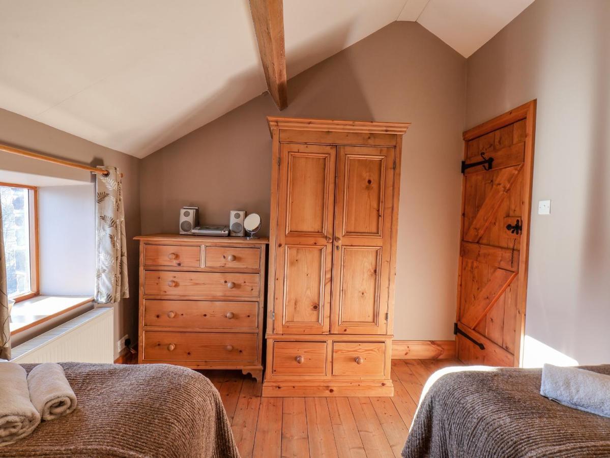Hayloft Cottage Staintondale 外观 照片