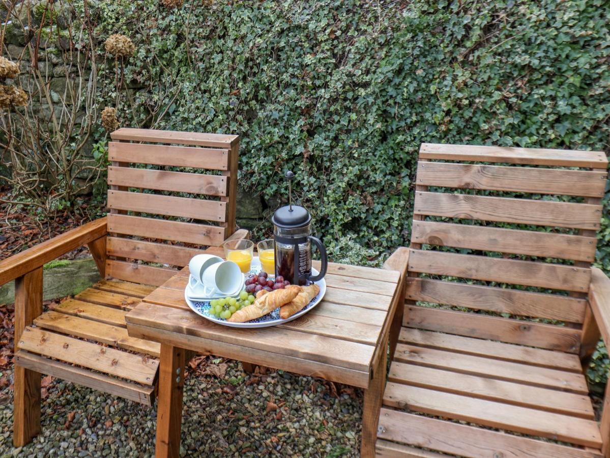 Hayloft Cottage Staintondale 外观 照片